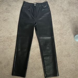 Wilfred Melina Pant